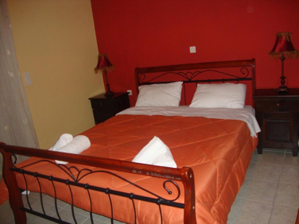 Kafiona Guesthouse Pírgos Dhiroú Ruang foto